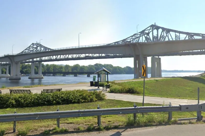 Minnesota Is Shutting Off Lights on Mississippi River Bridges