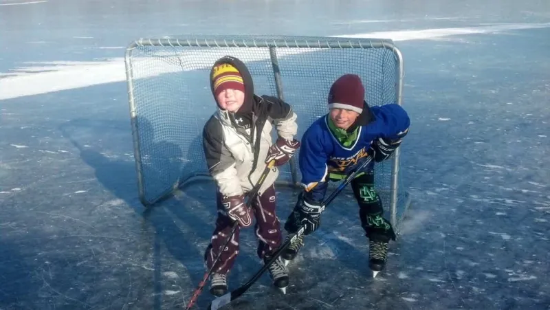Moorhead's Lindberg Brothers Set to Join North Dakota Hockey Next Season Together