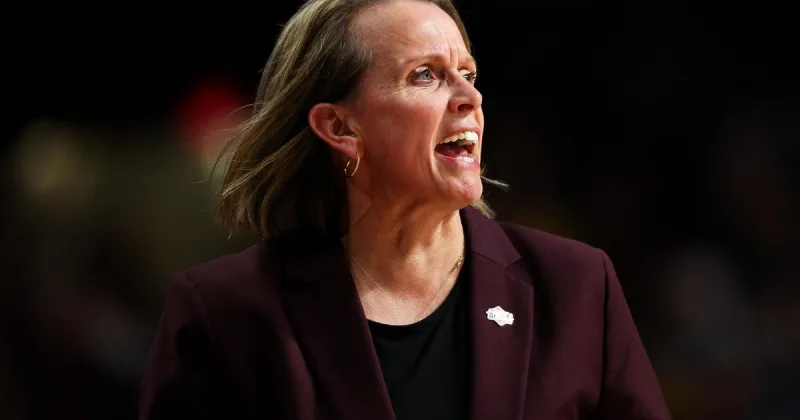 Plitzuweit gets a raise after guiding the rising Gophers to the Sweet 16