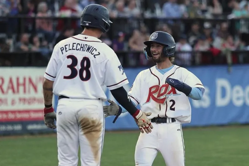 Rox Dominate Hot Tots In Blow Out Win