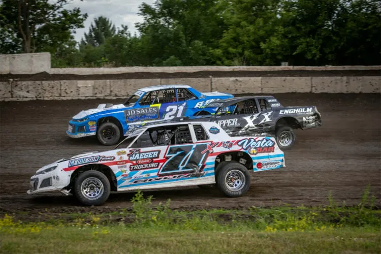 Larson, Rogotzke master 'The Big House' on emotional night at Redwood Speedway