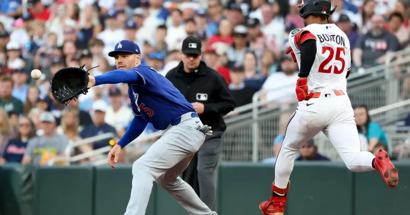 Betts hits his 300th homer in support of Ohtani as the Dodgers finish a sweep of the Twins