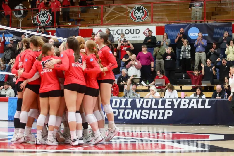 SCSU Volleyball Welcomes Two Talented Players To The Roster