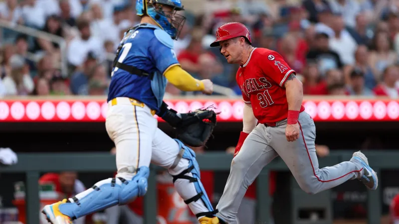 Vaughn Grissom hits HR, Angels beat Twins 4-3
