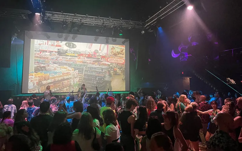 Scenes from the Trader Joe's vs. Aldi Rave