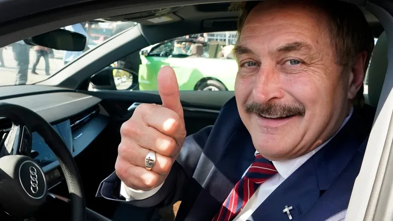 Trump backs Mike Lindell in Minnesota governor's race