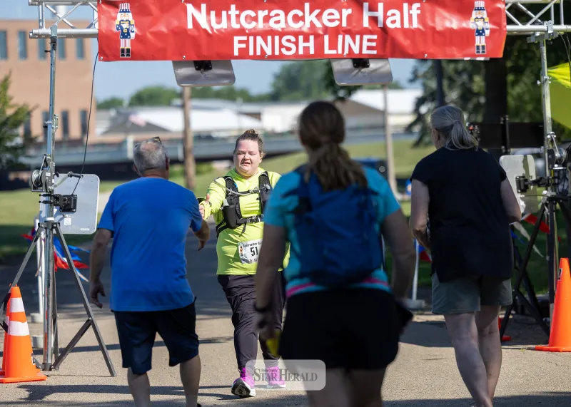 Nutcracker Half Marathon draws runners to local trails