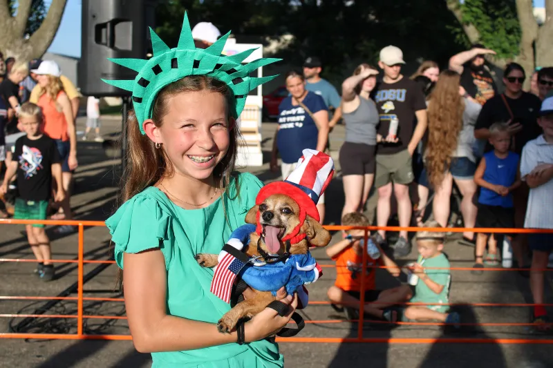Wiener dogs highlight Luverne's Hot Dog Night