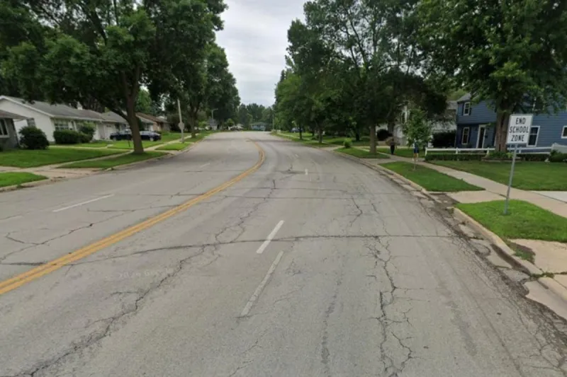 Lane Reduction Recommended for Elton Hills Dr. in Rochester