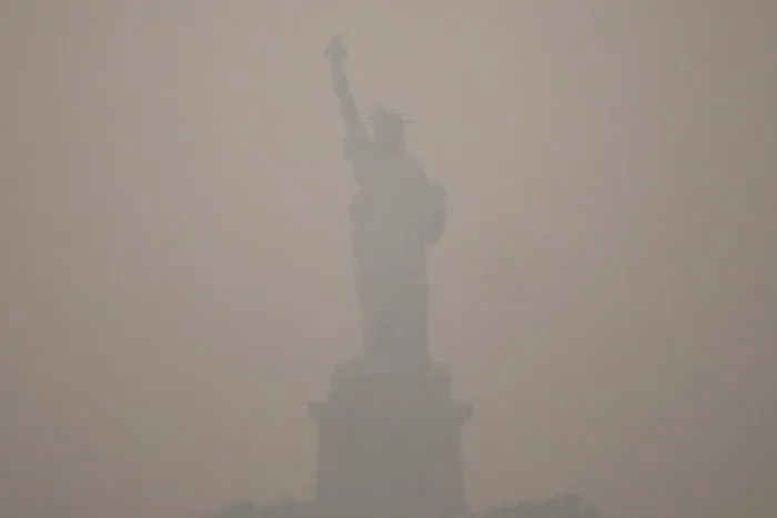 Wildfire smoke spreads across U.S., affecting multiple states and cities