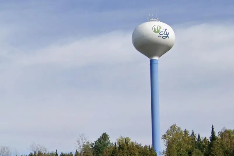 Northern Minnesota Businesses Reminding The World 'We're Still Open' During Wildfires