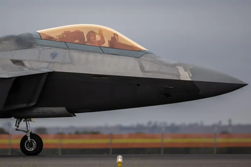A New York Mills Kid Grew Up To Fly The F-22 Raptor Over St. Cloud