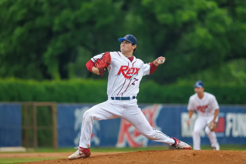 Willmar Stingers Put Up 20 Runs In A Wild Win Over St. Cloud
