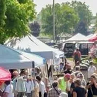 Art in the Park dealt with the hot, but wraps up with another big turnout