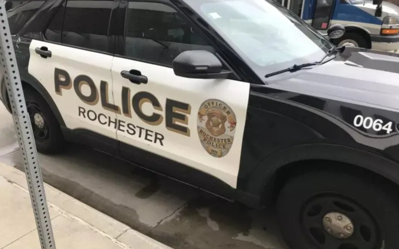 Crash Prompts Lane Closure on 40th St. SW in Rochester
