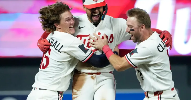 Royce Lewis hits walk-off triple as Twins rally past Royals 3-2 after Buxton exits with sore hip