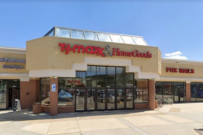 The Weird Medical Reason You Always Have To Use The Bathroom At TJ Maxx