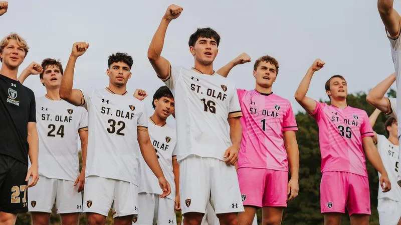 Men's soccer ranked No. 3 in United Soccer Coaches Preseason Poll