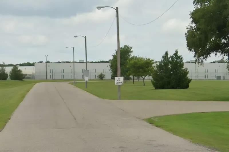 ICE Deal to Reopen Long-Shuttered Minnesota Private Prison