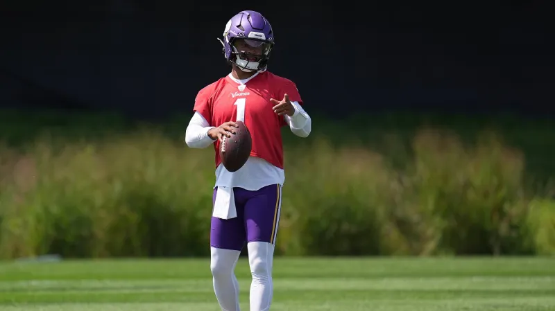 Vikings pick Kyler Murray as their starting quarterback