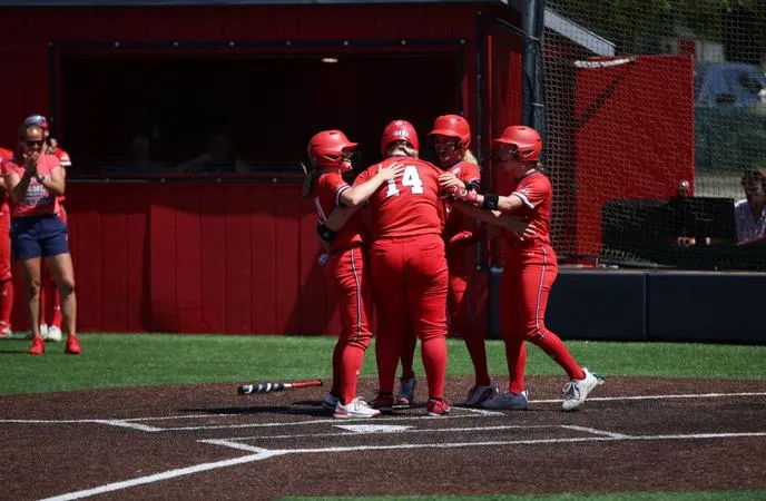 NFCA Recognizes 22 Cardinals for Academic Success