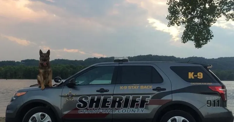 5 taken to hospital after 3-vehicle crash in Crawford County
