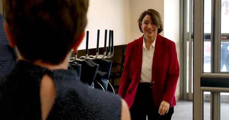 Klobuchar outlines healthcare goals in Winona