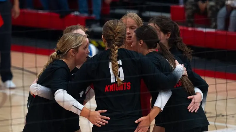 Volleyball picked sixth in UMAC