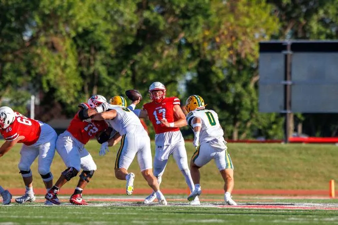 2 Live Drew: Huebner Feasts in Win over Wildcats