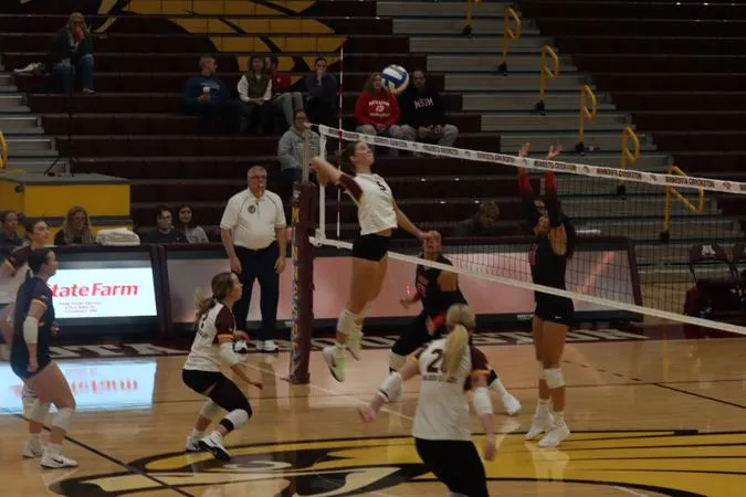 Scharold's Dominant 22 Kill Performance Pushes Golden Eagles to Thrilling Five Set Win Over Lake Superior State; Earn First Win of Kathleen Rustad's Tenure