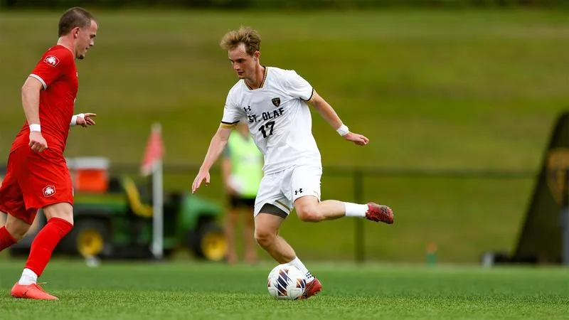 Two second-half goals propel No. 3 men's soccer to 3-1 season-opening victory over Central