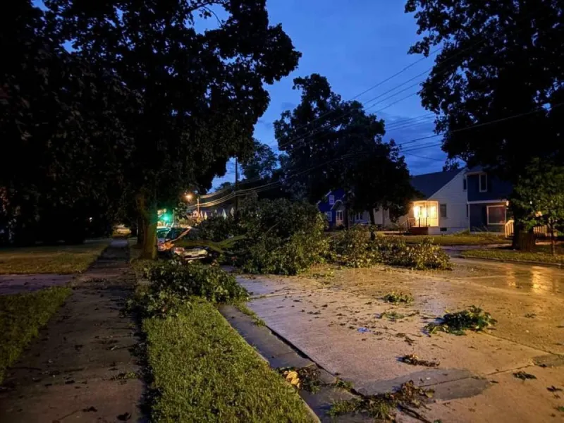 Severe T-Storm Prompts Thousands of Power Outages in Rochester