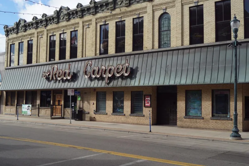 Red Carpet Nightclub Launches Five Show Country Music Series