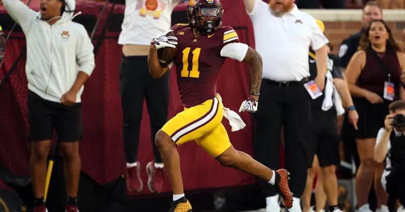 Javon Tracy sets the Minnesota program record with two punt return touchdowns against E. Illinois
