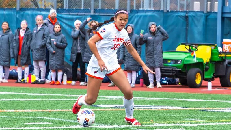 Women's Soccer: Macalester Begins Season with Loss at No. 3 UChicago