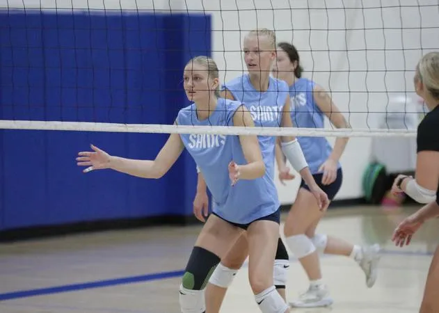 Volleyball Sweeps Luther to Open Fall Campaign