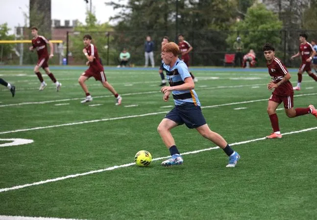 Men's Soccer Falls to Coe Under Foggy Skies at Kenny Harkins Field