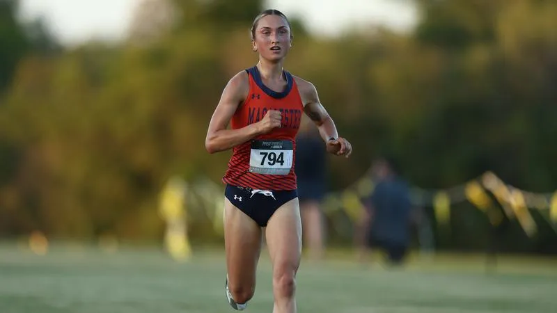Women's Cross Country: Norquist Leads Macalester at Ole Opener