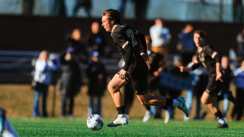 Piller scores early, No. 3 men's soccer blanks Edgewood on road