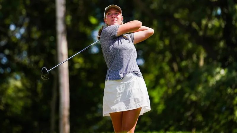 Dove, women's golf set/tie program records at CSB Invite