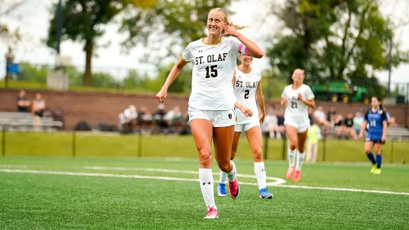Johnson scores hat trick to lift women's soccer past Dubuque