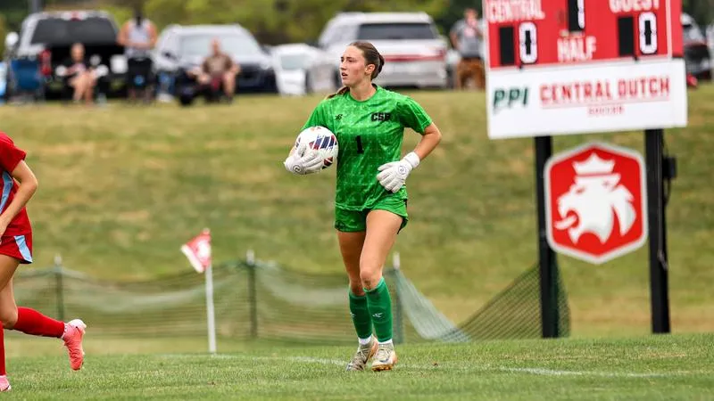 Mollenhauer Named MIAC Defensive Player of the Week