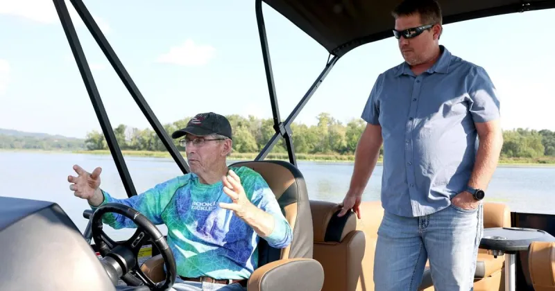Rehabilitation group works to keep Lake Onalaska healthy