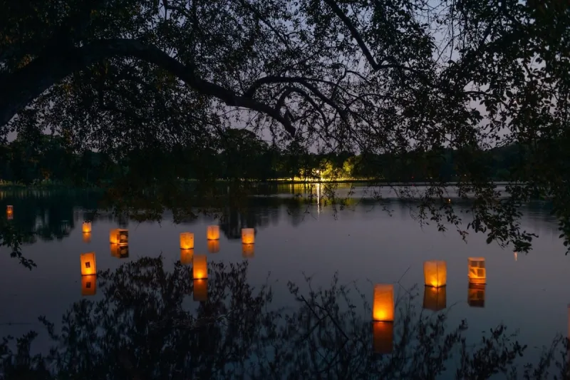 Lantern Lighting Celebration at Lakewood