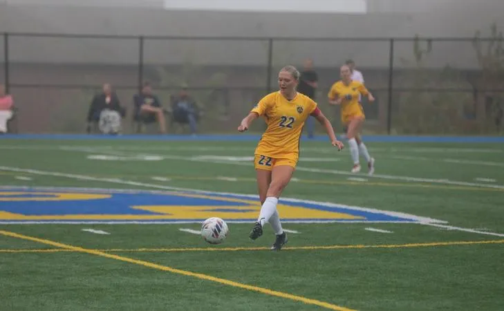 Women's Soccer Wins Third Straight, 3-1 Over Dubuque