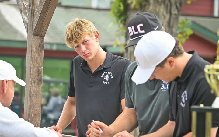 Knights golf finishes fifth at UMAC Preview