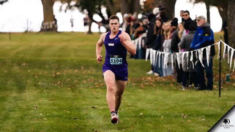 Men's Cross Country Finish Second at the Cougar Twilight