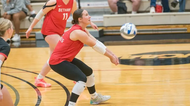 Volleyball Drops Two at Wartburg Invite