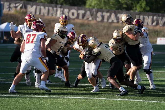 SMSU suffers Ag Bowl loss to Northern State on Saturday night