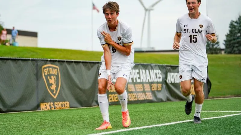 Soares named MIAC Offensive Player of the Week after five-goal week